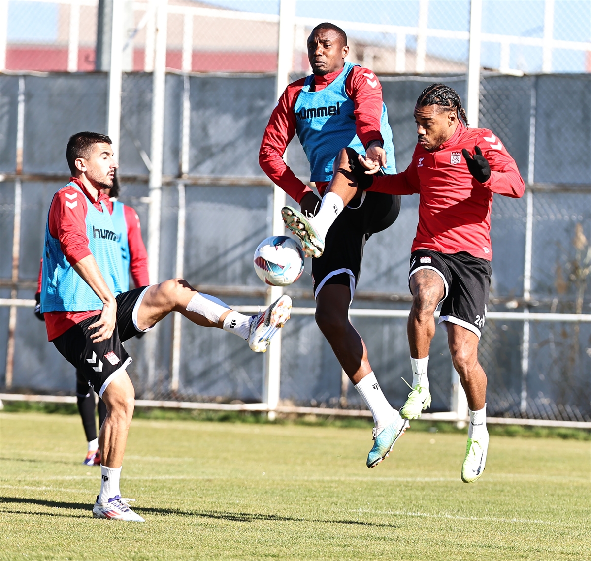 Sivasspor, Fenerbahçe maçının hazırlıklarını sürdürdü