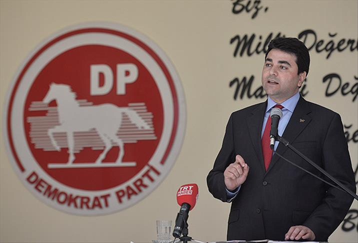 İstanbul Milletvekili Enginyurt ve İzmir Milletvekili Uzun, Demokrat Partiden istifa etti