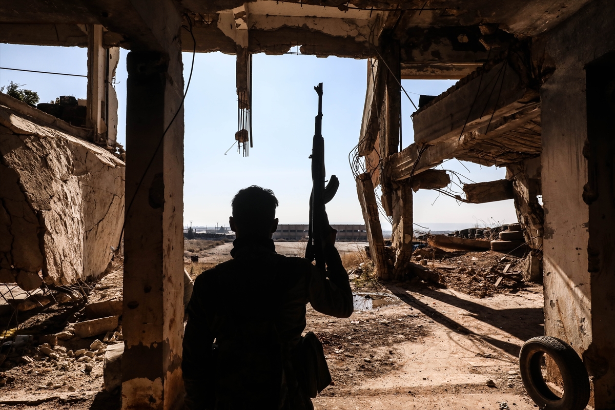 Halep ve İdlib illerinde Esed rejimi ile rejim karşıtı gruplar arasındaki çatışmalar sürüyor