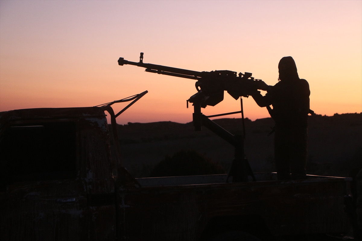 Suriye Milli Ordusu, PKK/YPG işgalindeki Tel Rıfat bölgesini tam kuşatmaya aldı