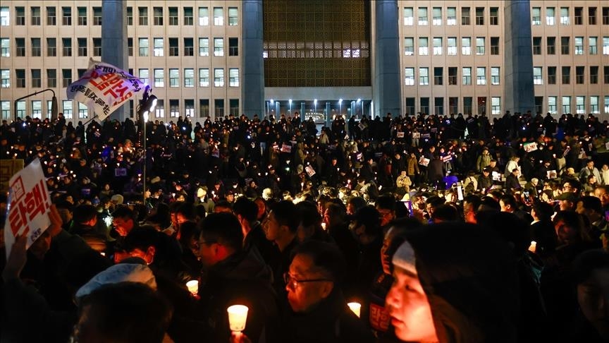 Güney Kore Devlet Başkanı Yoon hakkında "vatana ihanet" suçlamasıyla soruşturma başlatıldı