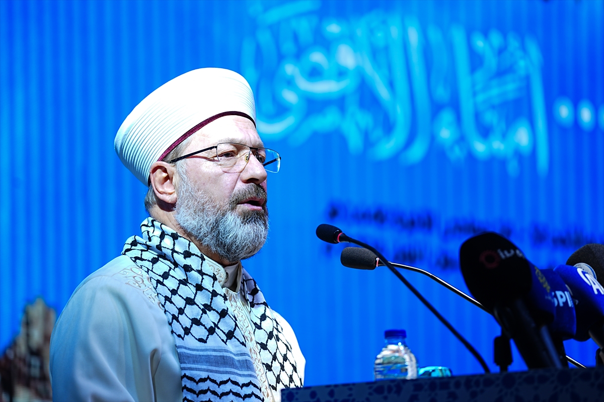 İstanbul'da "2. Uluslararası Ümmetin Hatipleri ve Aksa Muhafızları Konferansı" başladı