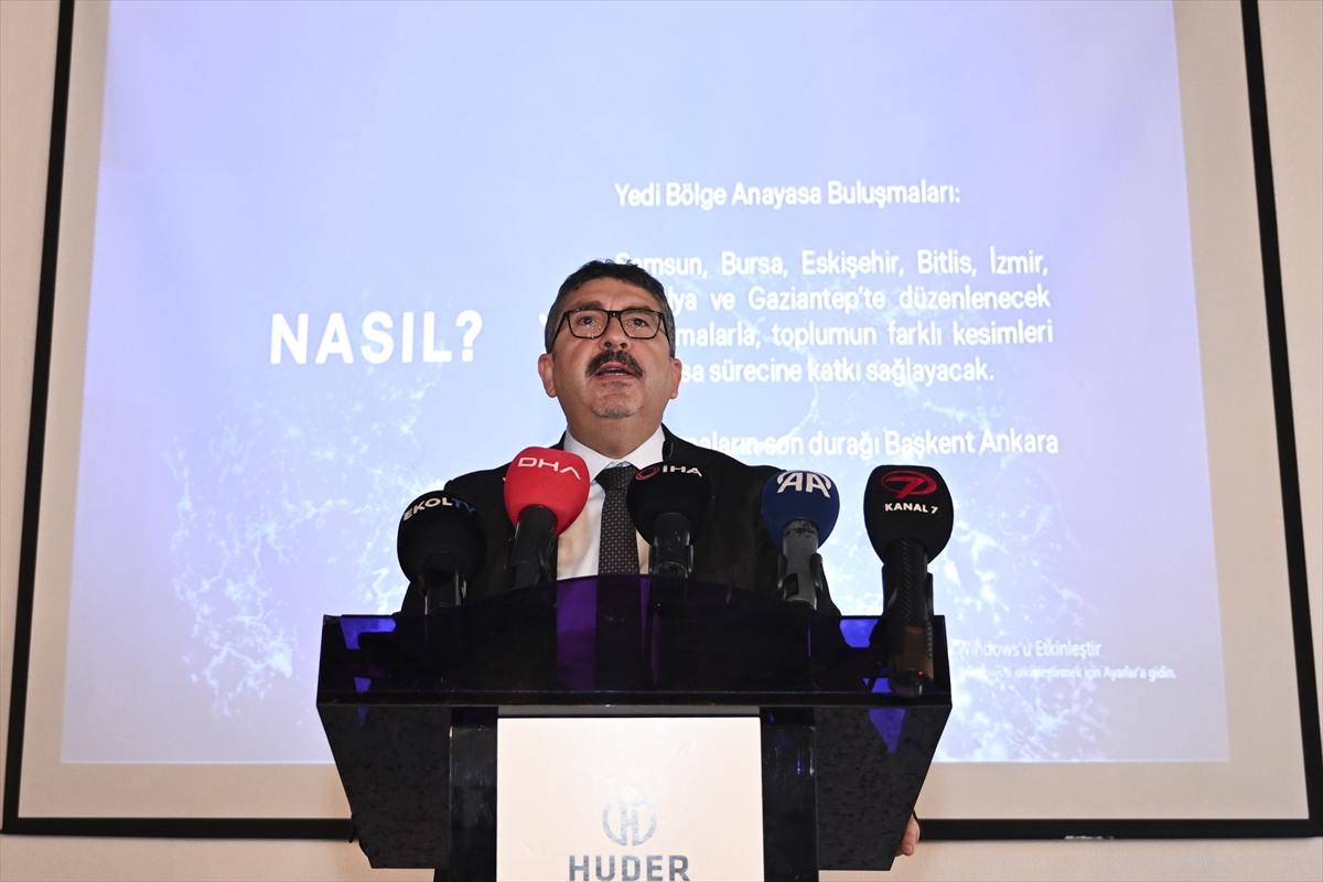 Anayasa ancak, toplumun sürece katılımıyla sivilleşebilir