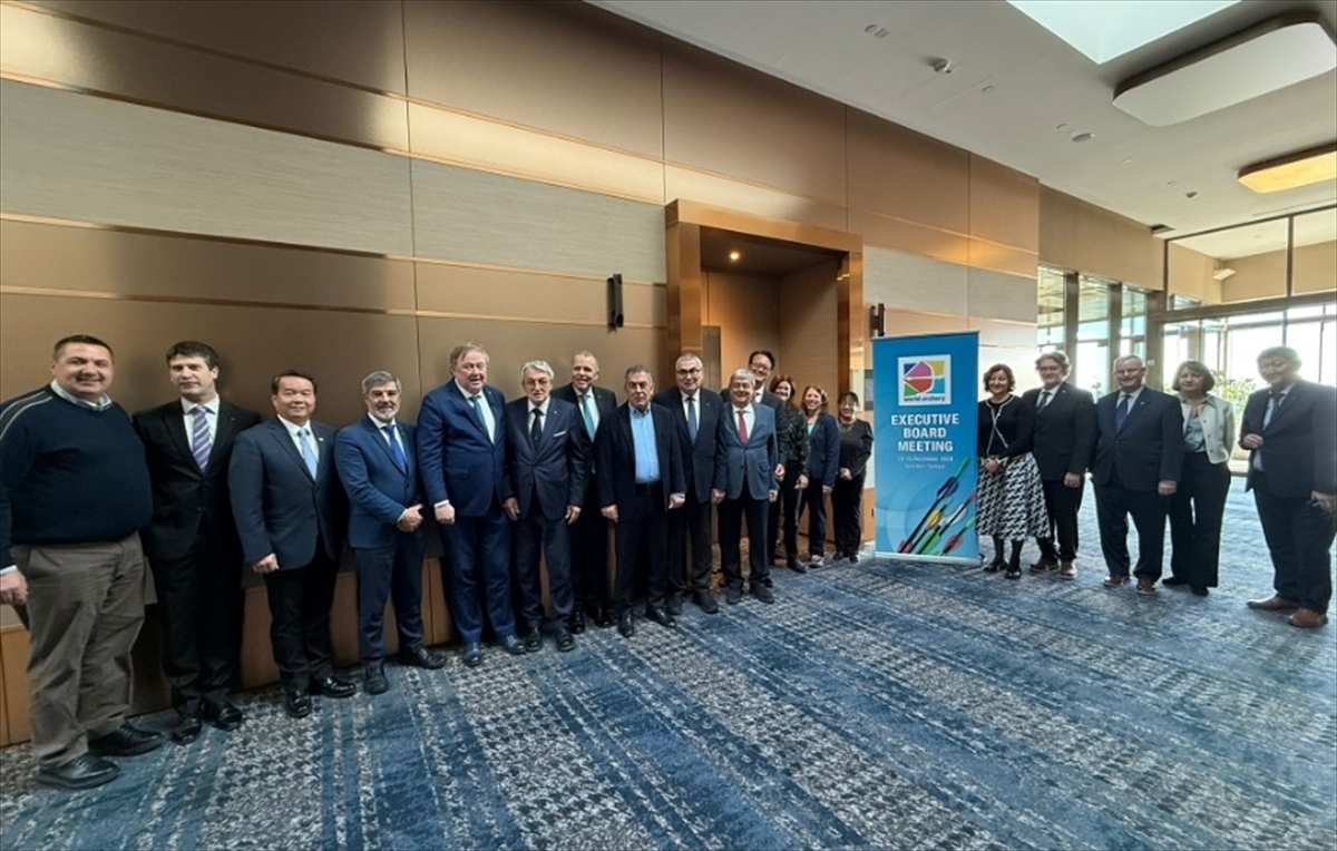 Dünya Okçuluk Federasyonu yönetimi, İstanbul'da toplandı