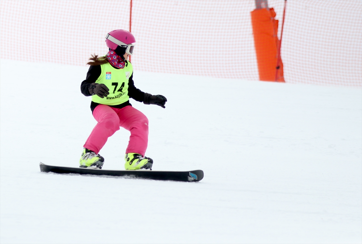 Snowboard Milli Takım Seçmeleri Erzurum'da başladı