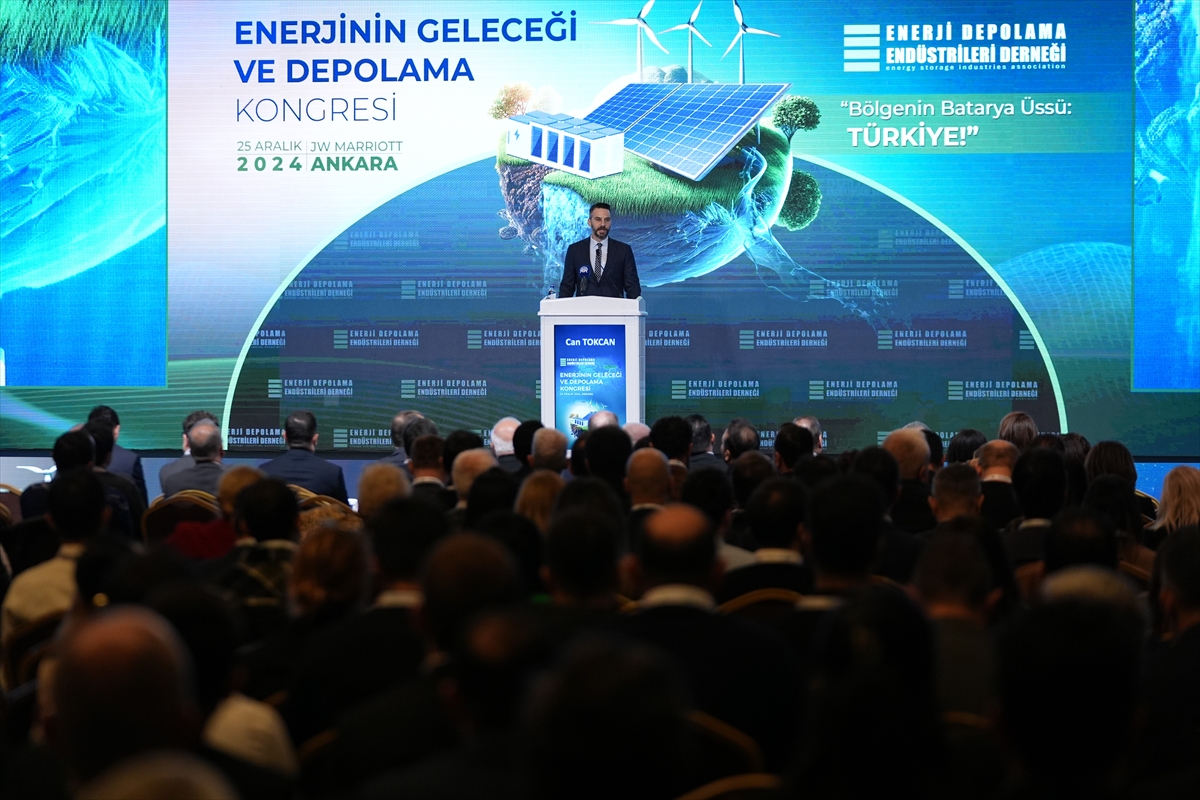 Yenilenebilir enerji yatırımları 132 milyar dolarlık doğal gaz ithalatının önüne geçti