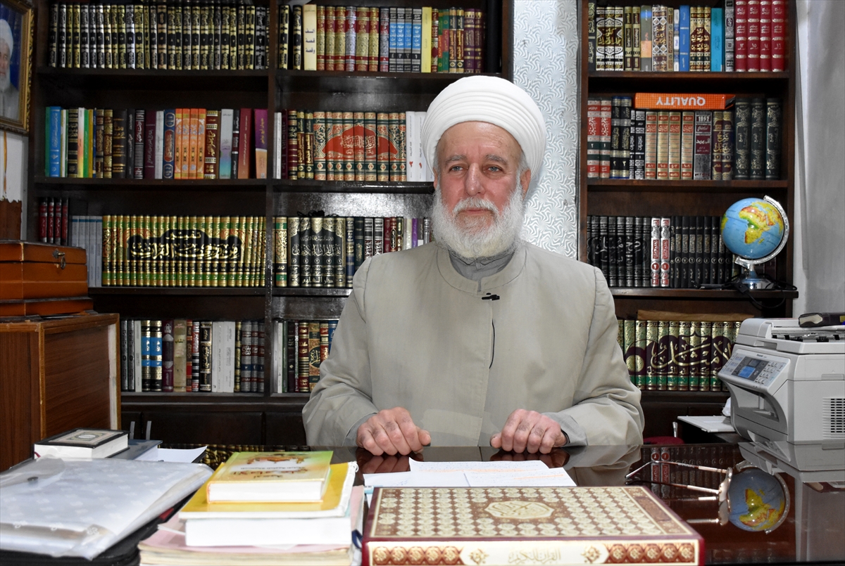 Suriye'deki Alevi toplumunun önderlerinden Raci Nasır, devrik rejimin tüm kesimlere zulmettiğini belirtti