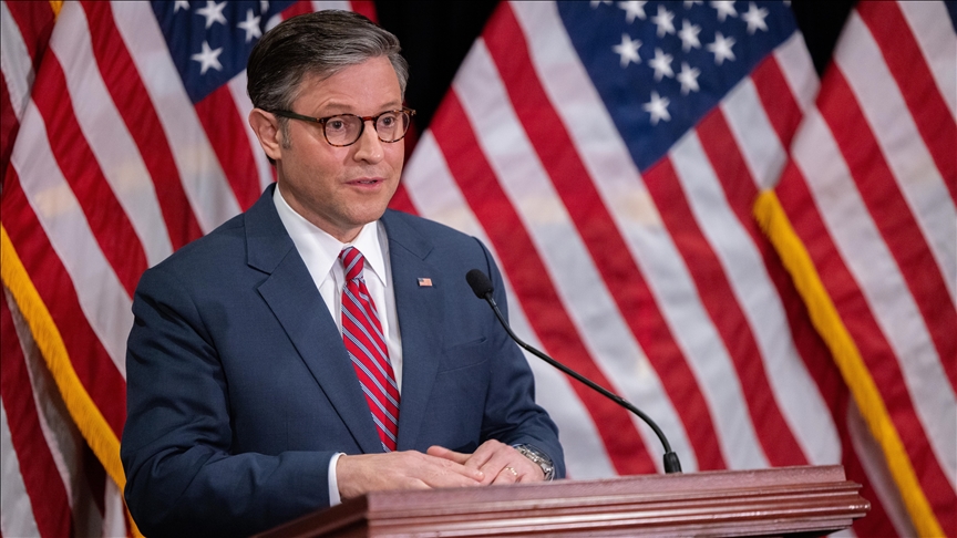 ABD Temsilciler Meclisi Mike Johnson'la devam dedi