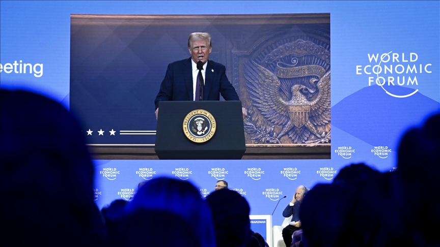 Trump: Faizler tüm dünyada düşmeli