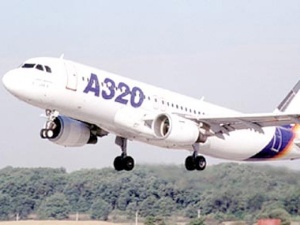 Airbus A320 acil iniş yaptı