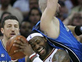 NBA'da nefes kesen maç Lakers'in