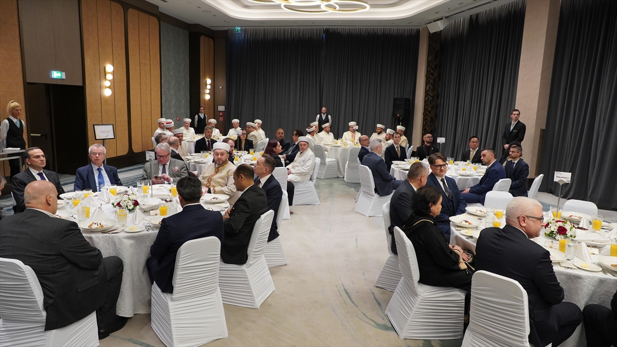 Bulgaristan Cumhurbaşkanı Radev, iftar programı düzenledi