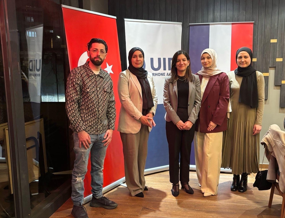 UID, Lyon'da üniversite öğrencilerinin katıldığı iftar programı düzenledi