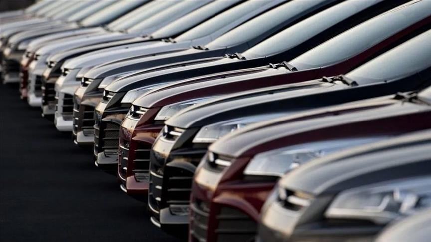 Otomobil ve hafif ticari araç pazarı daralıyor