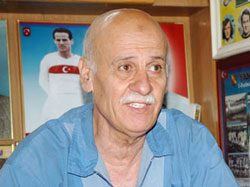 Trabzonspor'un efsanesi hastaneye kaldırıldı