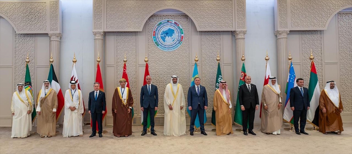 Orta Asya-Körfez Arap Ülkeleri Dışişleri Bakanları 3. Toplantısı Kuveyt’te yapıldı