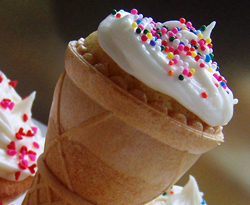 Dondurma yerken dikkat