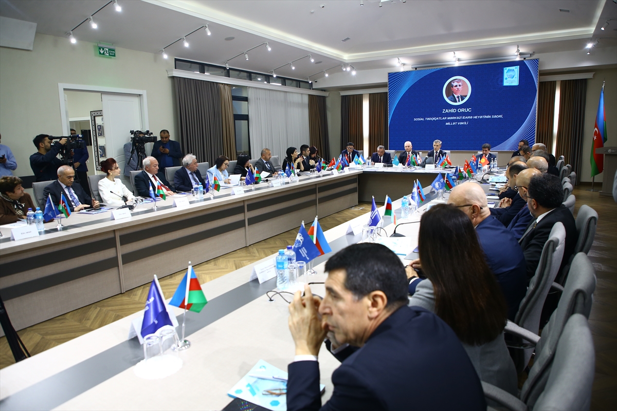 Bakü'de "Türk Barometresi 2024-Türk Devletlerinde Eğitim İşbirliği" Toplantısı yapıldı