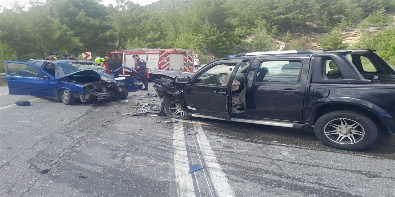 Antalya Akseki’de Trafik Kazası: 1 Ölü, 3 Yaralı
