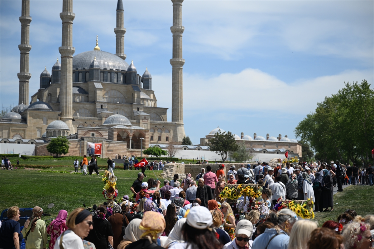 Edirne'de Kakava-Hıdırellez coşkusu sürüyor