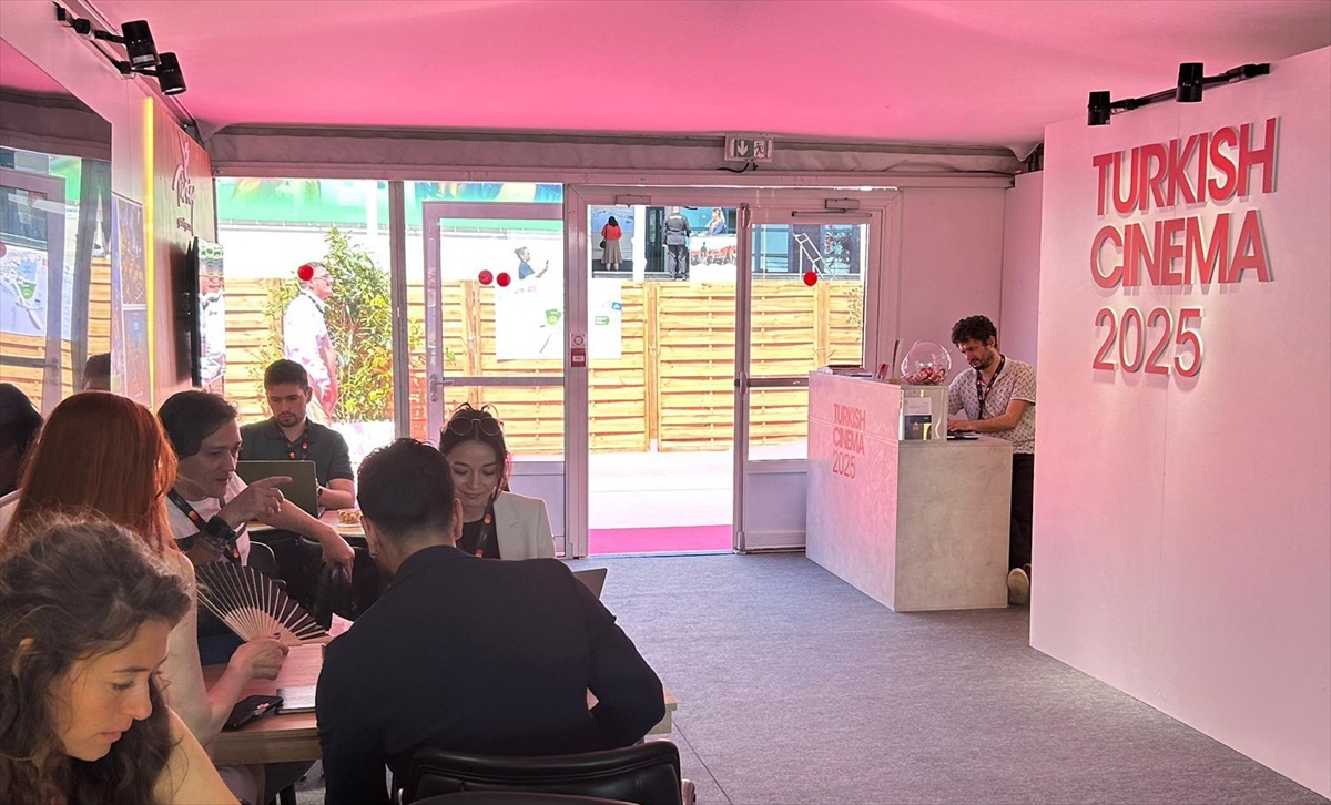 78. Cannes Film Festivali'nde Türkiye standı ilgi görüyor