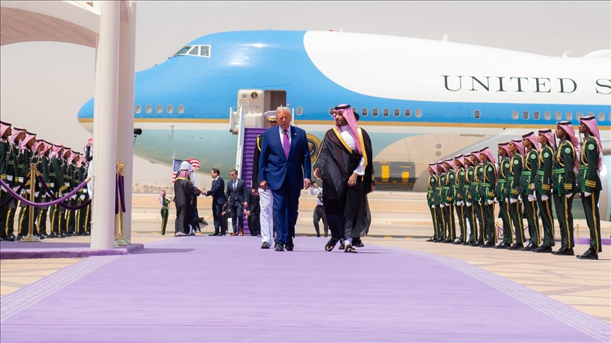 İsrail politikasında rasyonel kırılma mı?