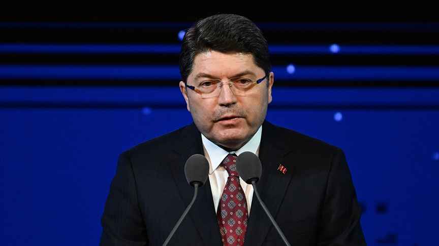 Adalet Bakanı Tunç'tan 27 Mayıs darbesine ilişkin paylaşım