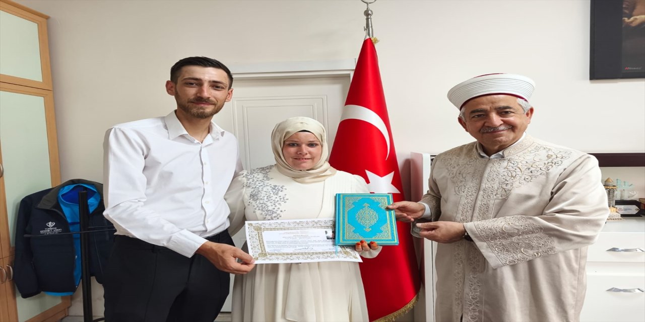 Adıyaman’da ihtida töreni: Alman vatandaşı Tamara Erdoğan Müslüman olup adını Esma olarak değiştirdi