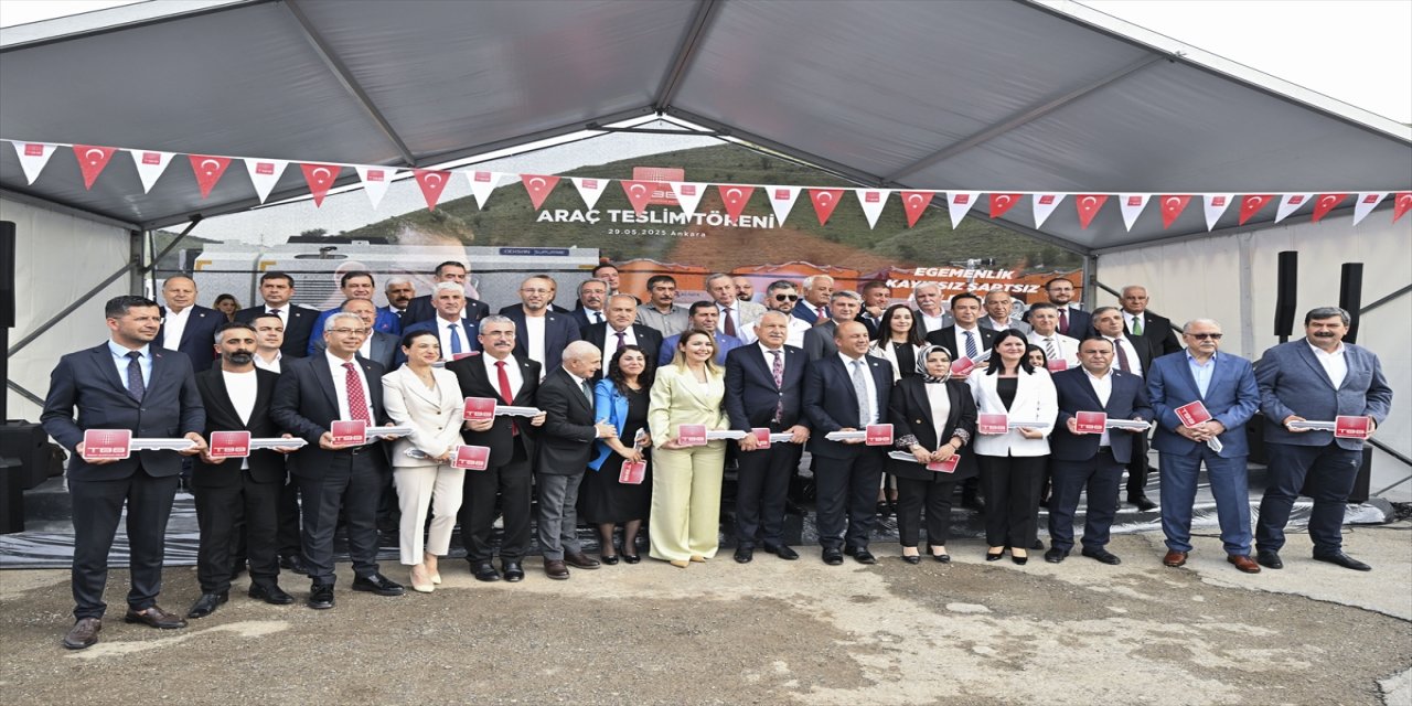 TBB'den 57 belediyeye 59 araçlık destek