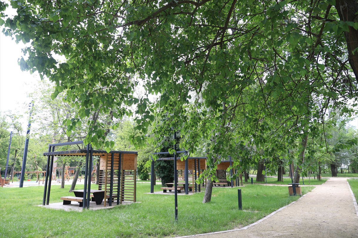 Meriç Nehri ile bütünleşik Edirne Millet Bahçesi yarın açılıyor