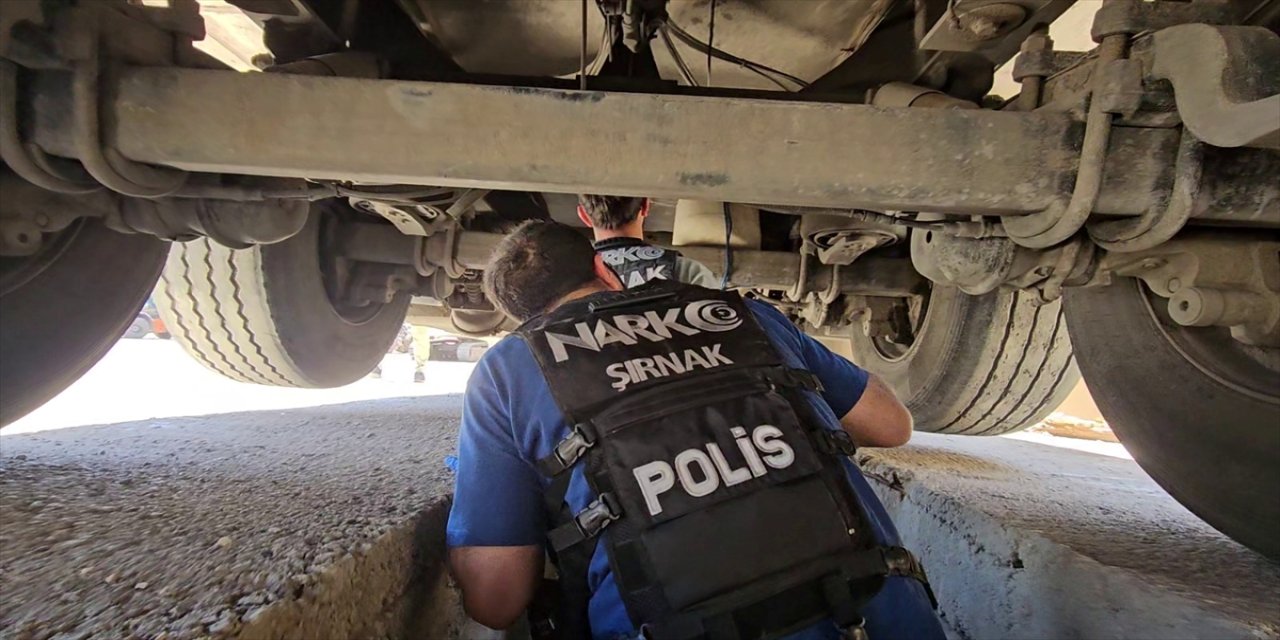 Şırnak'ta tırda gizlenmiş 30 kilogram metamfetamin ele geçirildi