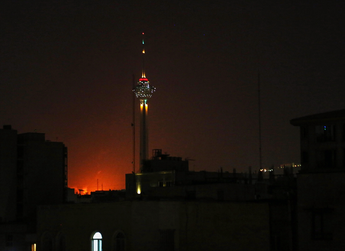 İran Savunma Bakanı: "İsrail savaşından sonra yeni füzeler ürettik"