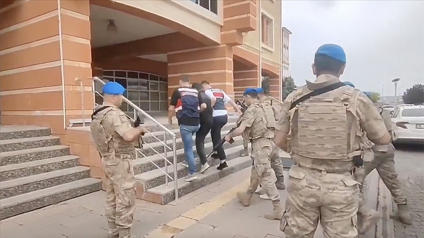 Terör örgütü DEAŞ'a yönelik operasyonlarda 39 şüpheli yakalandı