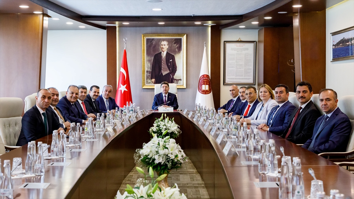 HSK'de yeni dönem görev dağılımıyla başladı