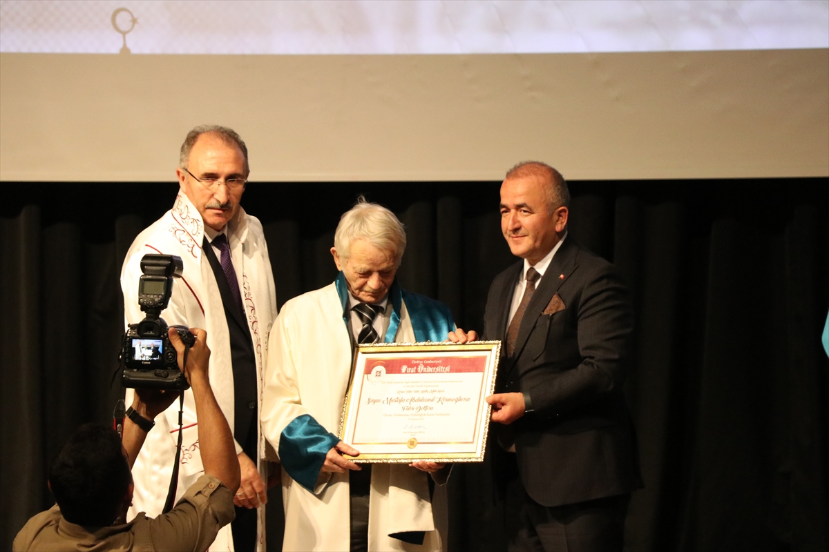 Fırat Üniversitesince Kırım Tatarlarının Milli Lideri Kırımoğlu'na fahri doktora ünvanı verildi