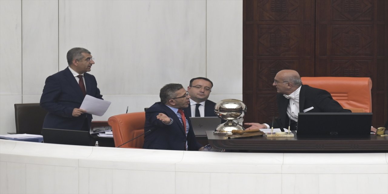 TBMM'de İYİ Partili Yasin Öztürk’e kınama cezası: Kürsüye vurdu, divanı terk etti