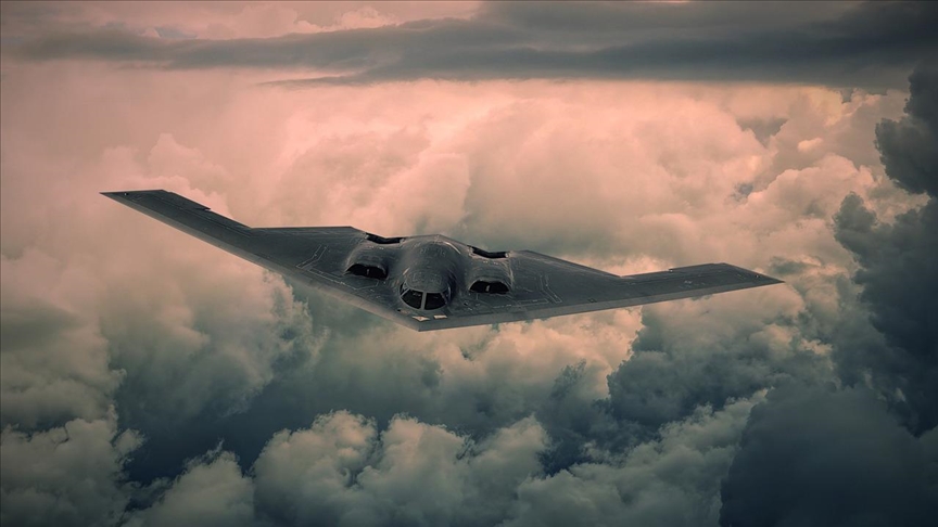 ABD'nin B-2 gizli bombardıman uçaklarının Guam Adası'na doğru hareket ettiği iddia edildi