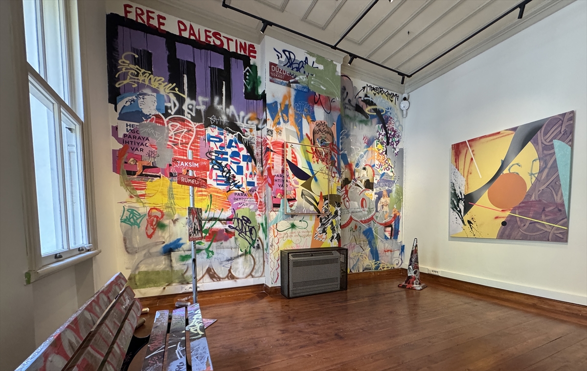 "Gündelik Mucizeler" sergisi Taş Konak'ta açıldı