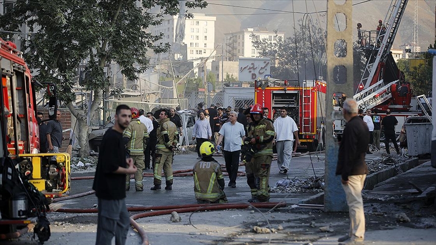 İsrail'in saldırısında yaralanan İran'ın en üst askeri karargahının komutanı Şadmani, hayatını kaybetti