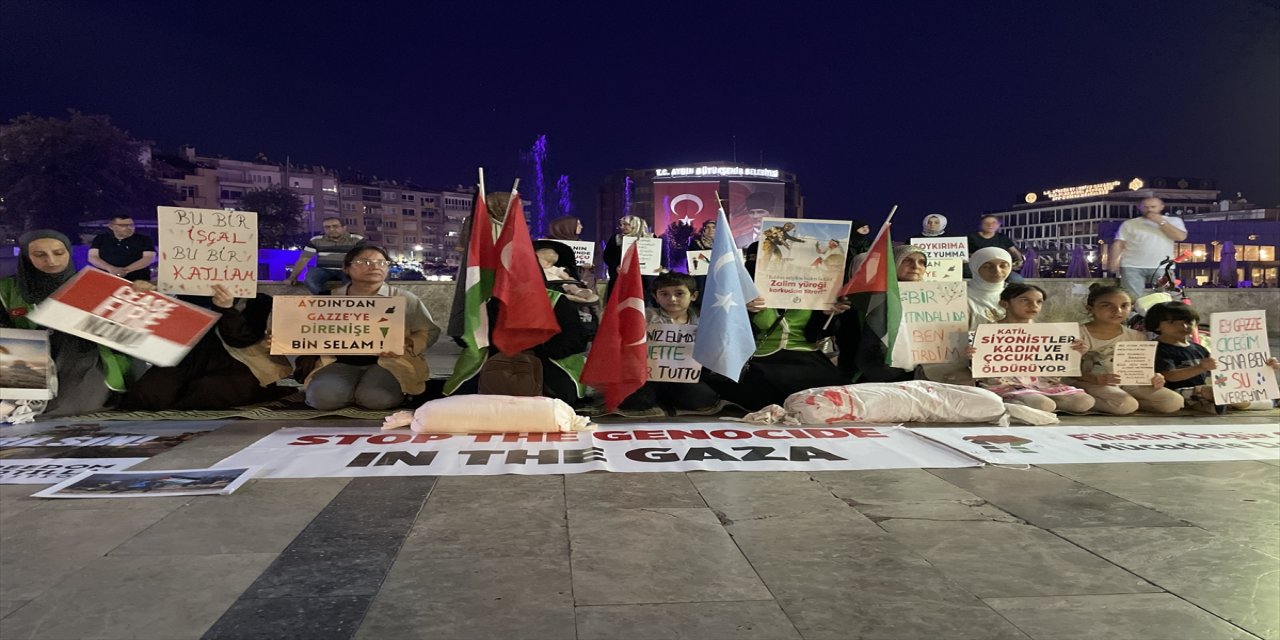 Aydın’da İsrail’e tepki: Atatürk Kent Meydanı’nda Gazze için oturma eylemi ve dualar