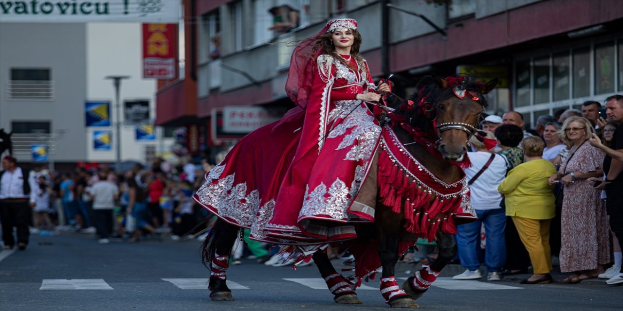 Bosna Hersek'te Ayvaz Dede Şenlikleri için atlı geçit: 515 yıllık gelenek yaşatılıyor