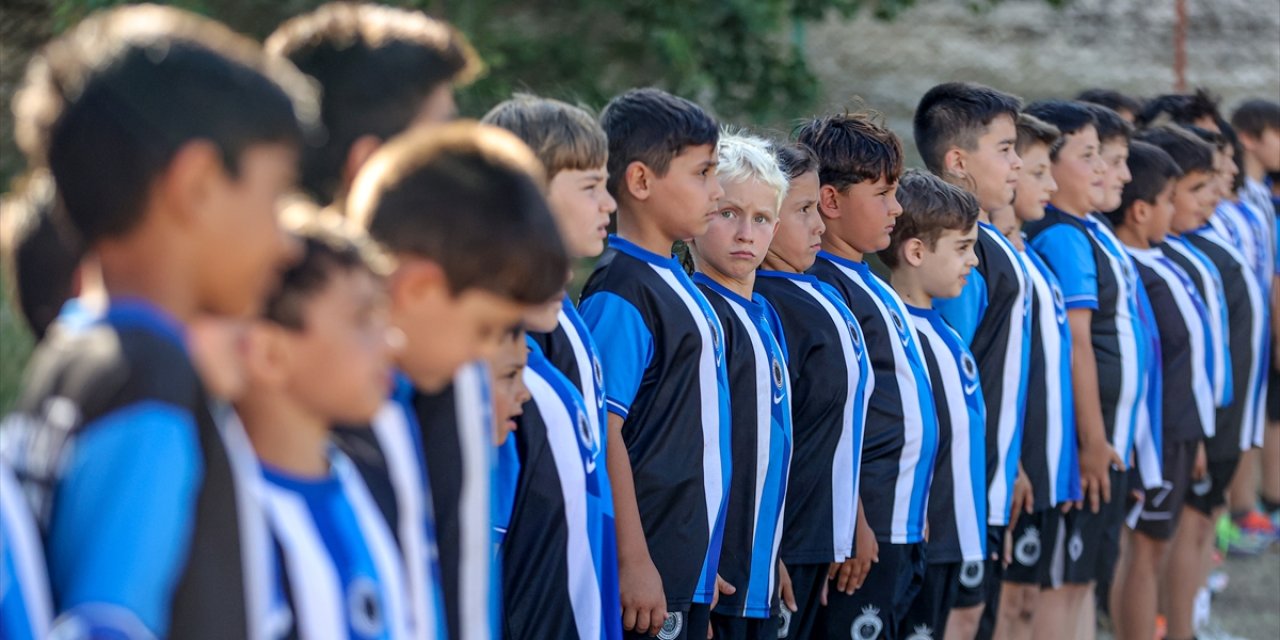 Mudanya Altai Spor’da kitap okumadan sahaya çıkmak yok