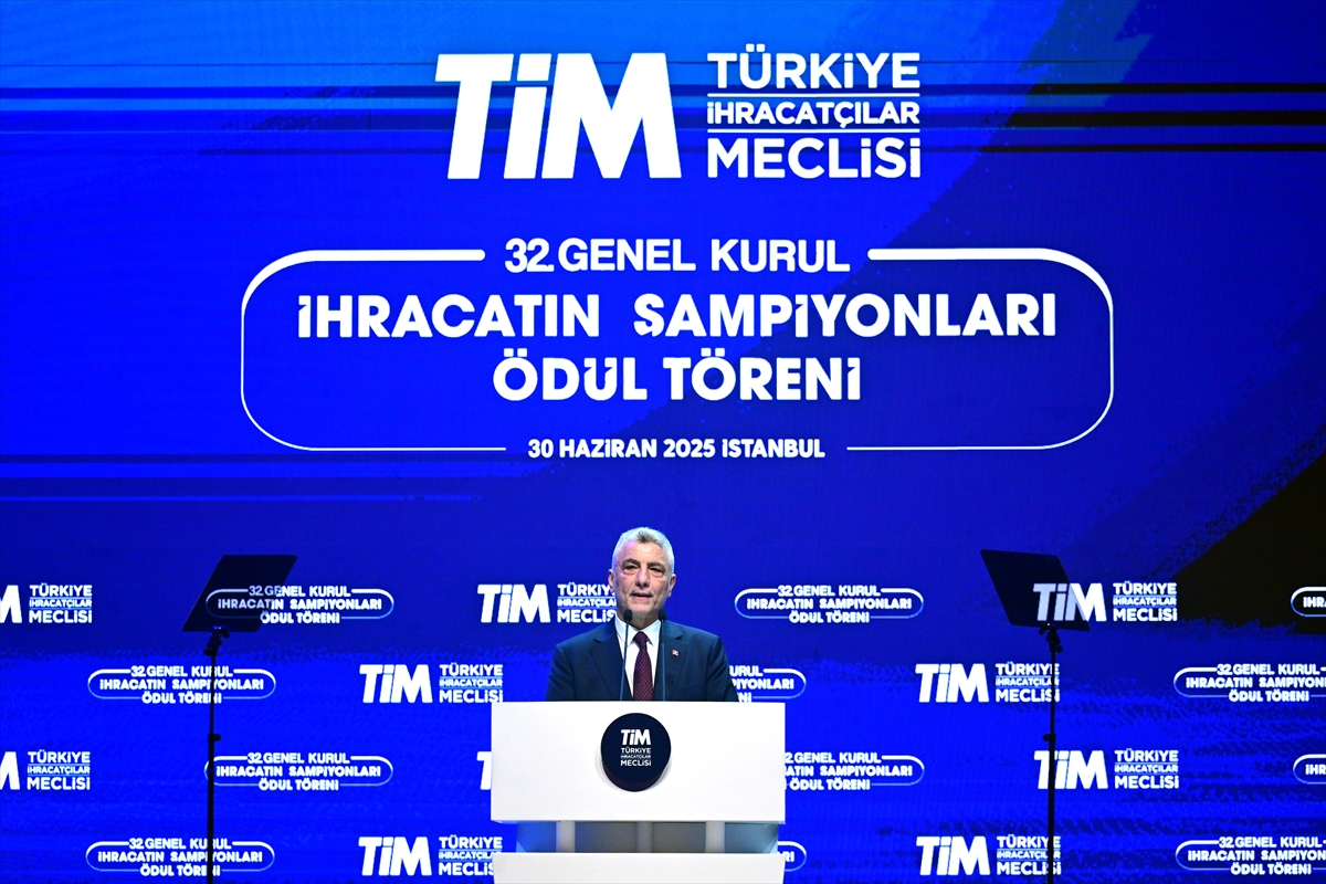 İhracatımız büyük sınamalara rağmen artarak yoluna devam etmekte