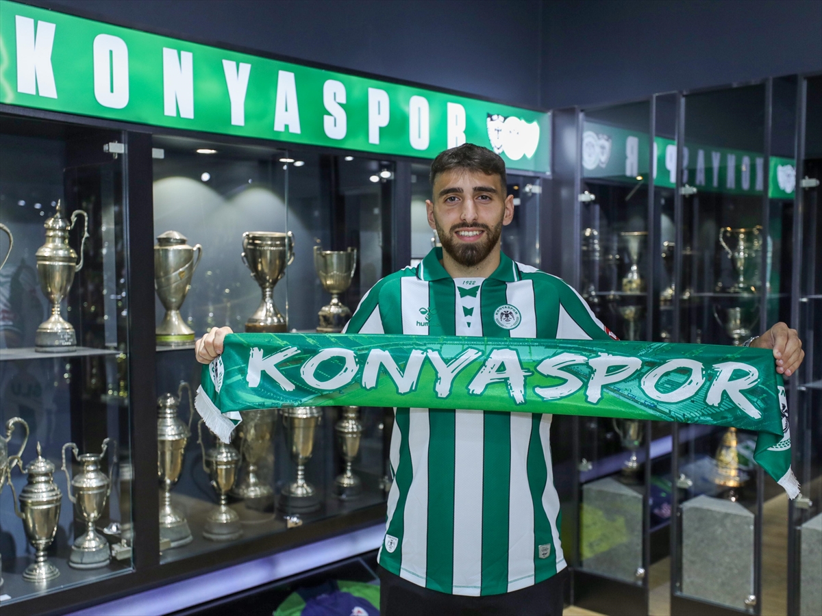 Konyaspor, Avusturya'dan Mücahit İbrahimoğlu'nu transfer etti