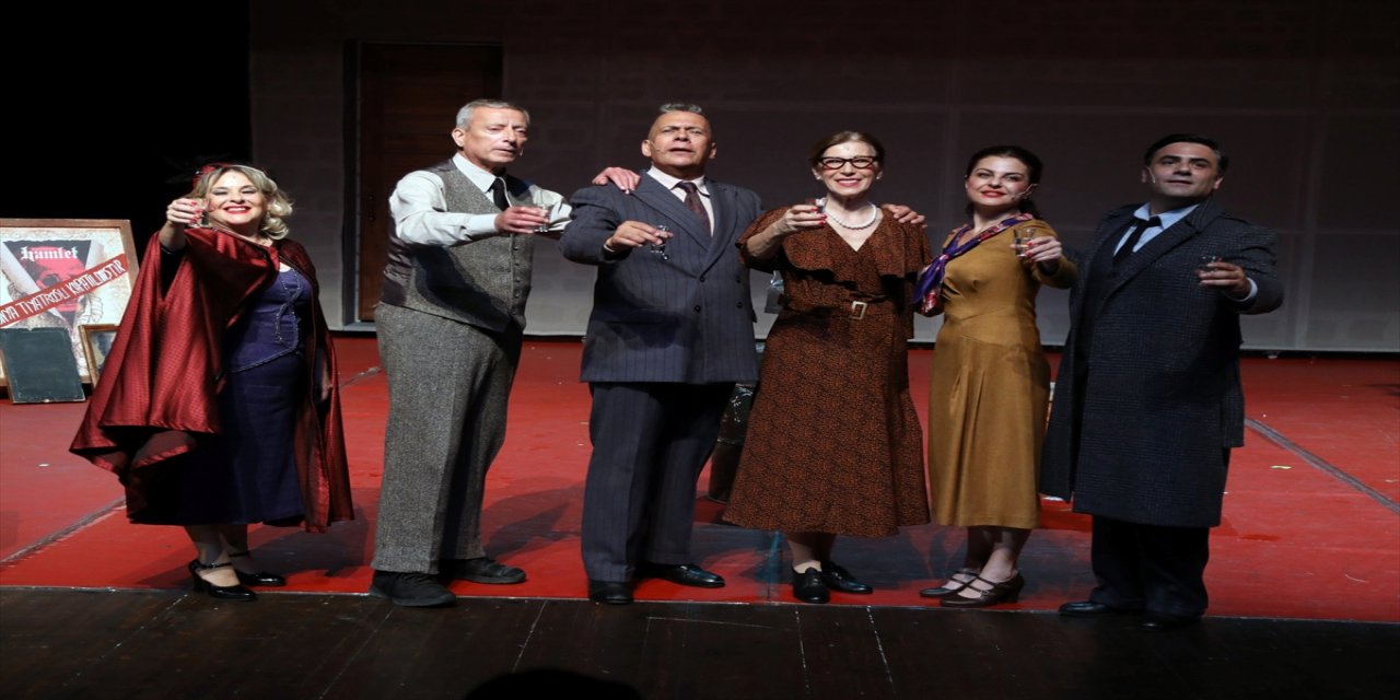 İBB Şehir Tiyatrolarından KKTC’de sahne: “Yaşamak mı Yoksa Ölmek mi” beğeni topladı