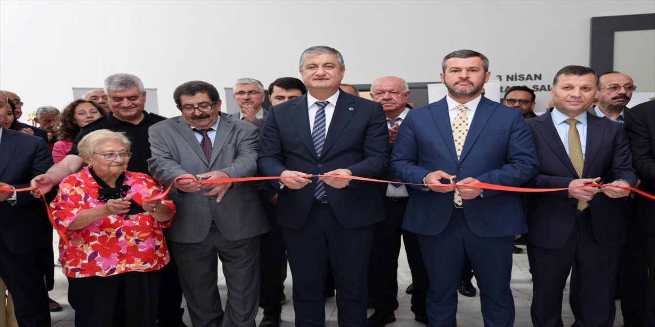 Karabük'te huzurevi sakinlerinden “Hayata Dokunan Renkler” sergisi