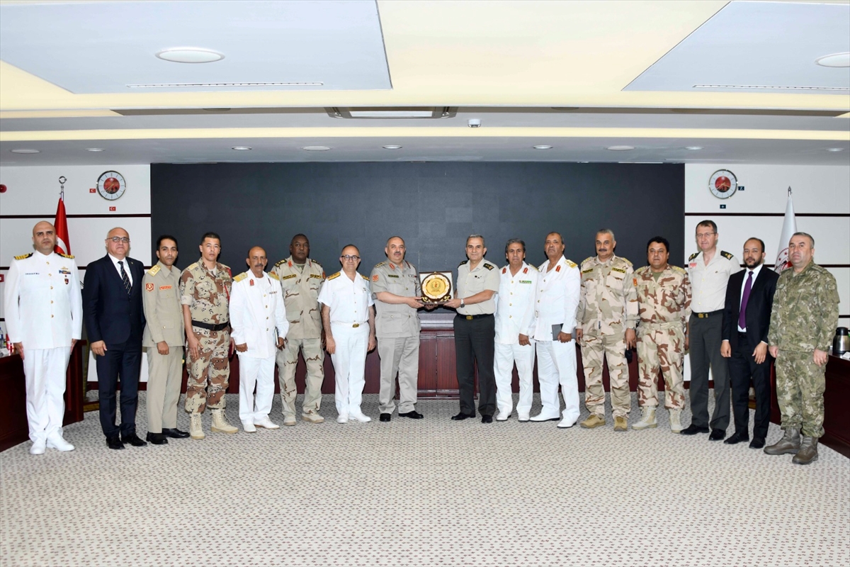 Libya'dan üç askeri heyet MSB'ye bağlı çeşitli kurumları ziyaret etti