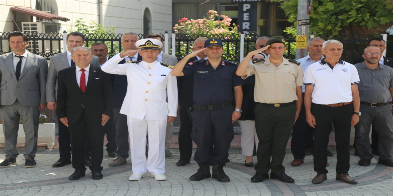 İnebolu'da Kabotaj Bayramı kutlandı: Deniz şehitleri için çelenk bırakıldı