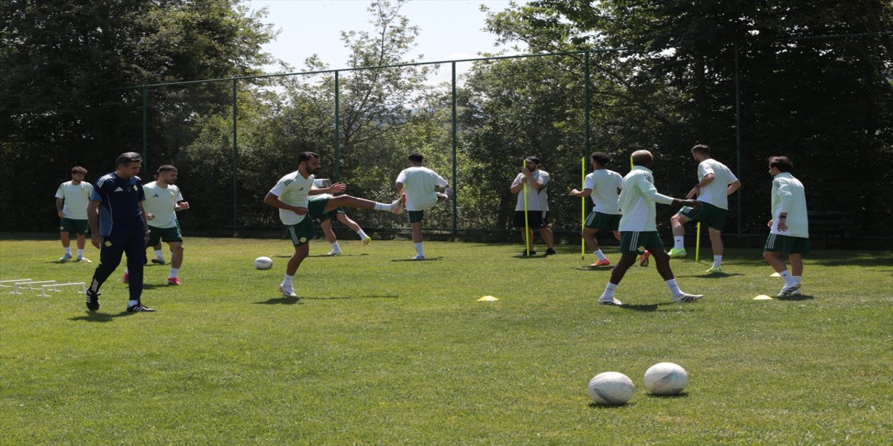 Esenler Erokspor Bolu kampında: Hedef Süper Lig, transferler sürecek