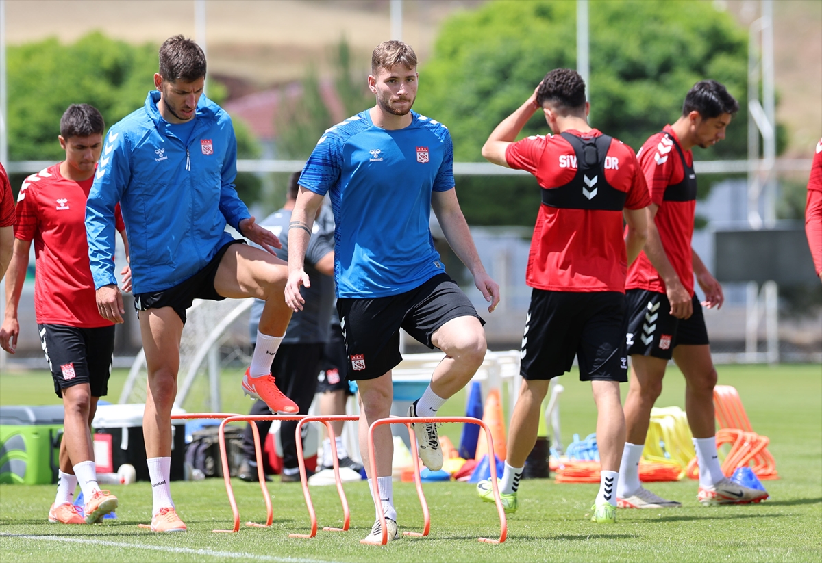 Sivasspor yeni sezon hazırlıklarını sürdürdü